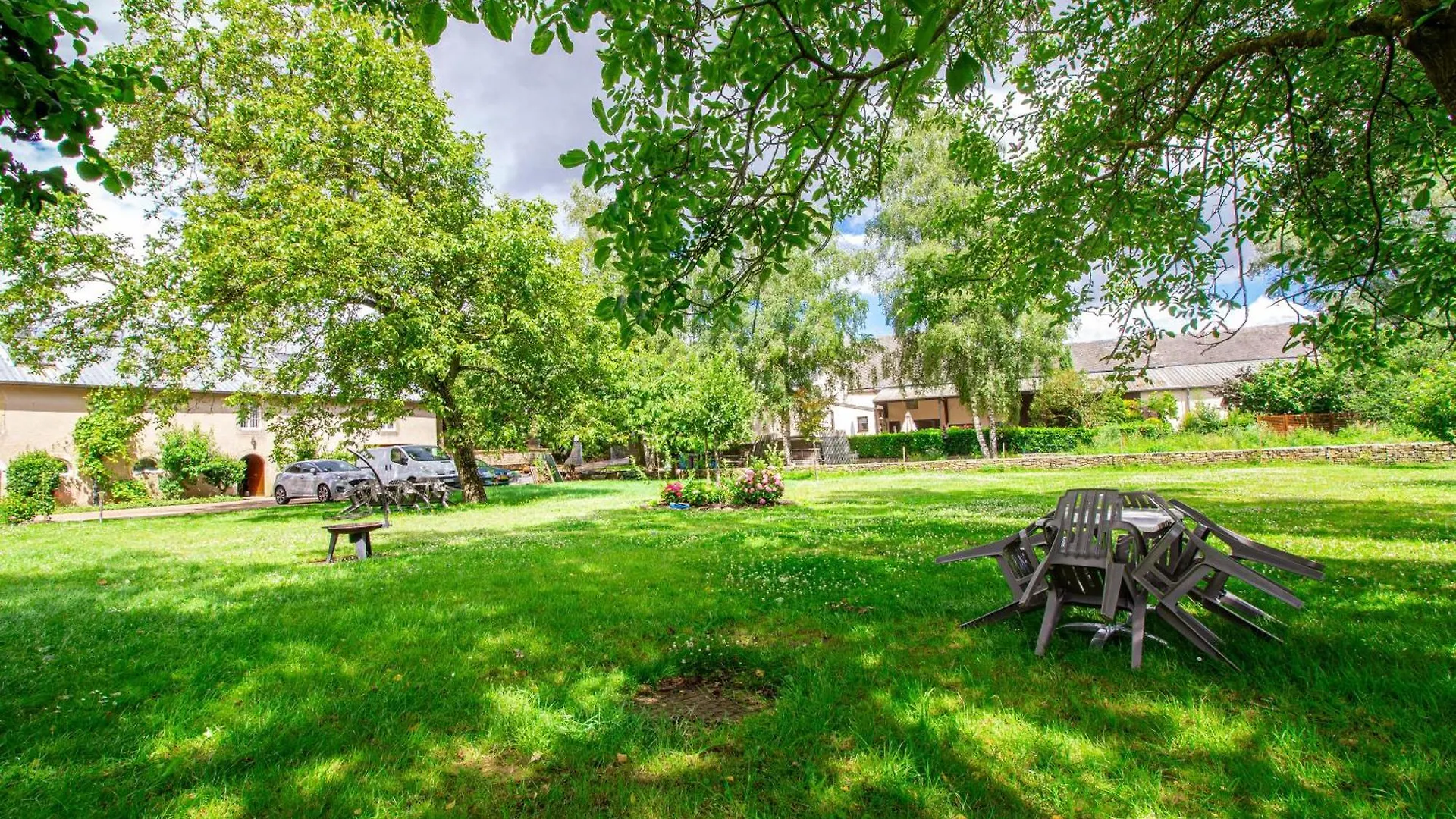Sweet-Renoir, Calme, Parking Prive Apartment Roeser