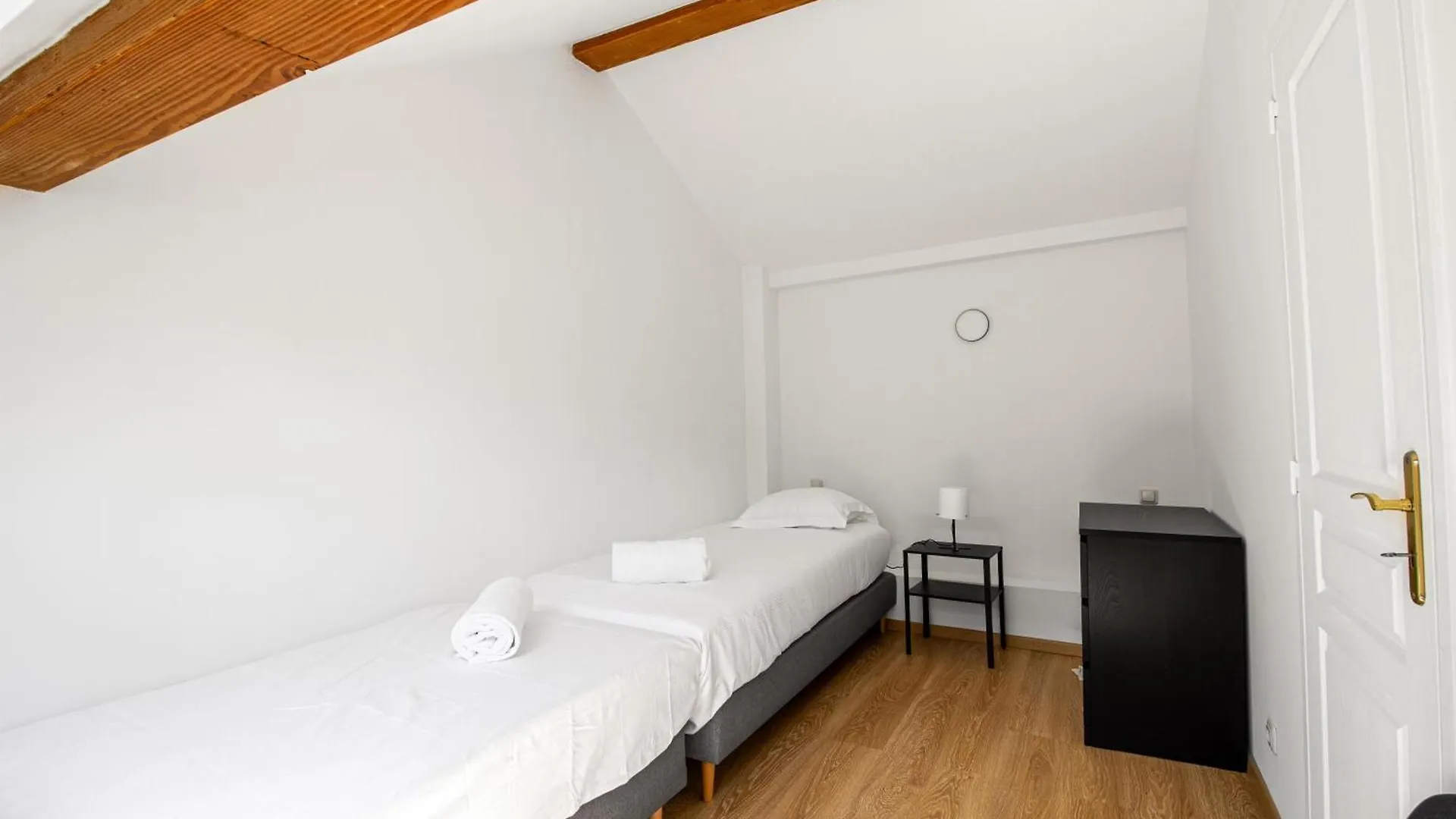 Sweet-Renoir, Calme, Parking Prive Apartment Roeser